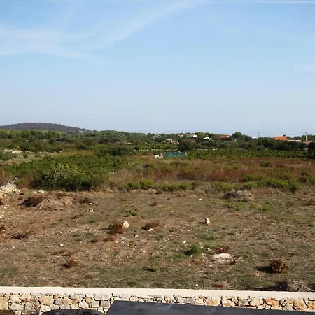 With A Parking Space Gornje Selo, Solta - 5170 בית הארחה 2*